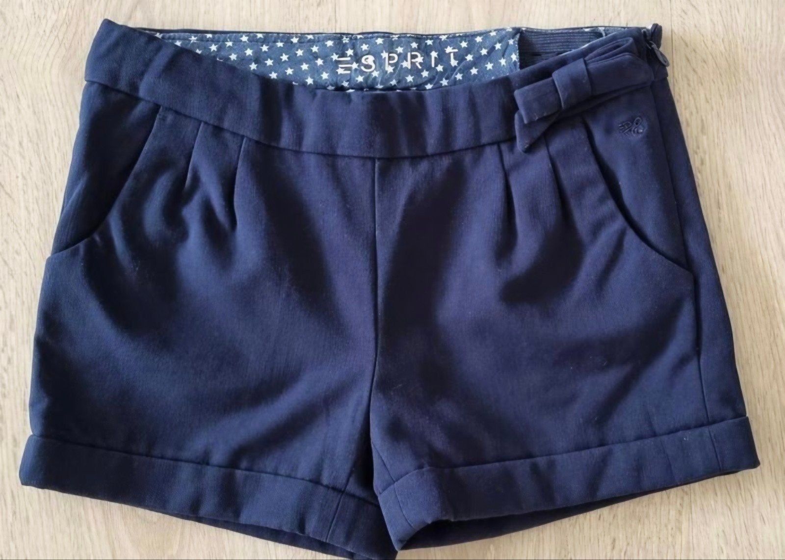 Esprit Kort Donkerblauw Broekje Mt 140, Broek, Meisje, Ophalen of Verzenden, Zo goed als nieuw