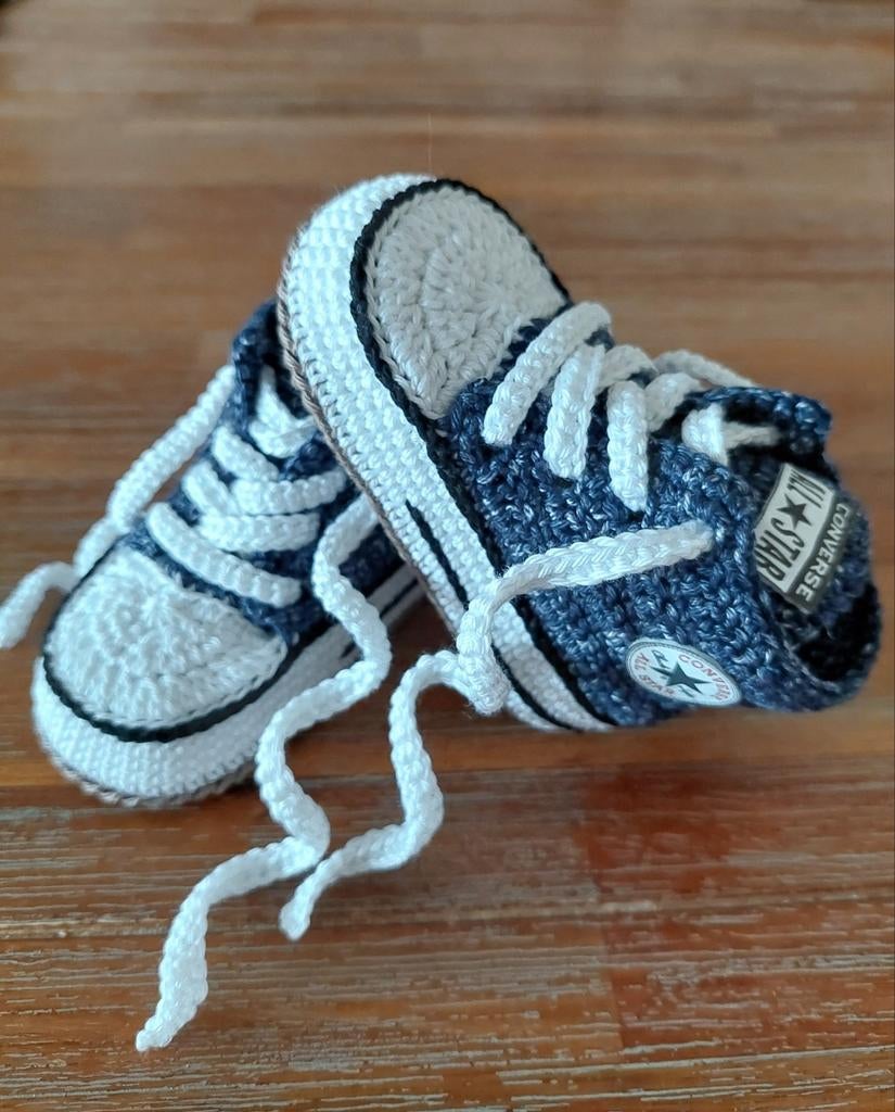 Stoere gehaakte sneaker baby slofjes, Ophalen of Verzenden, Nieuw, Jongetje of Meisje, Slofjes