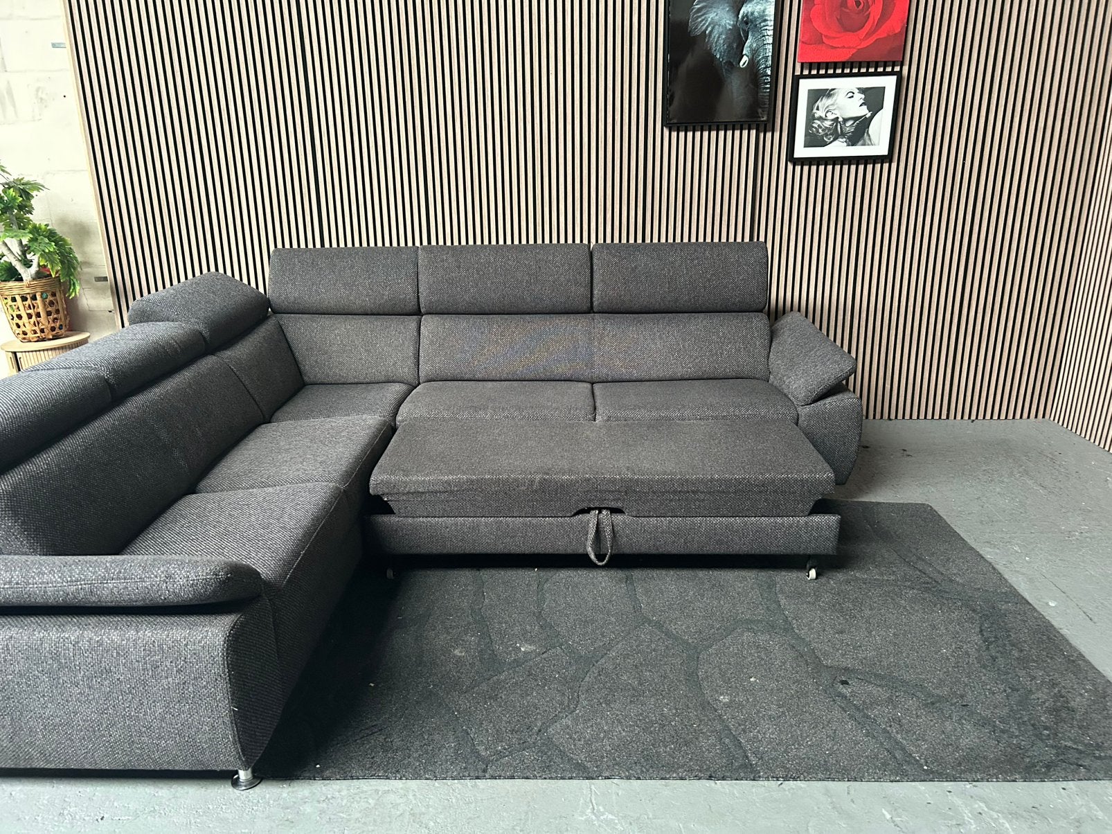 GRATIS LEVERING InHouse Rigas Slaapbank 285X266 GEREINIGD, 250 tot 300 cm, Hoekbank, Ophalen of Verzenden, Zo goed als nieuw