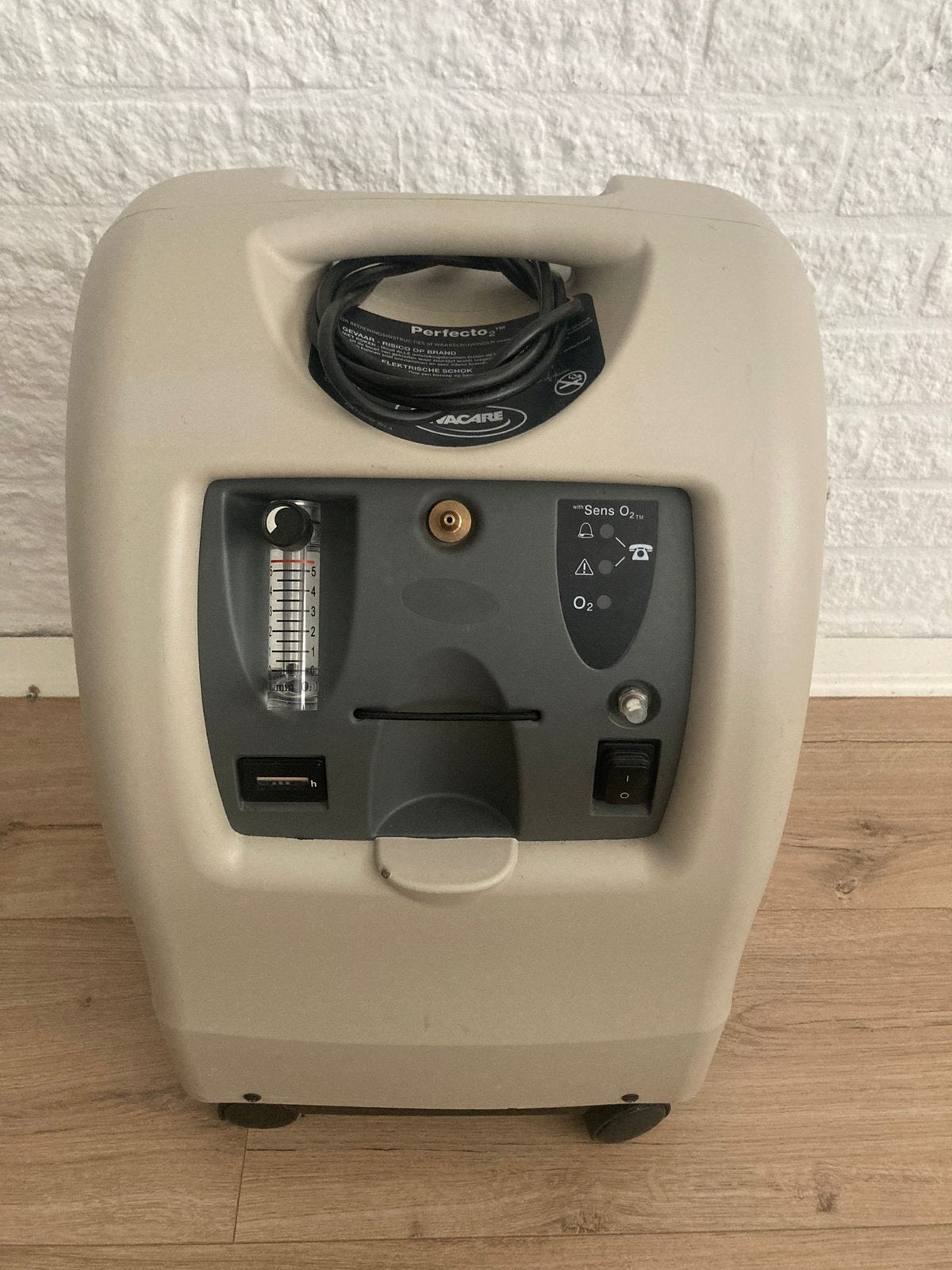Zuurstofconcentrator invacare perfectO2 tekoop aangeboden, Ophalen, Zo goed als nieuw