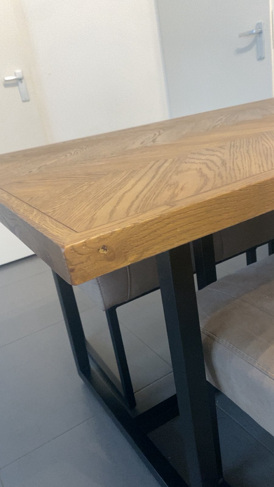 Eettafel in prima ataat!, Ophalen, Zo goed als nieuw