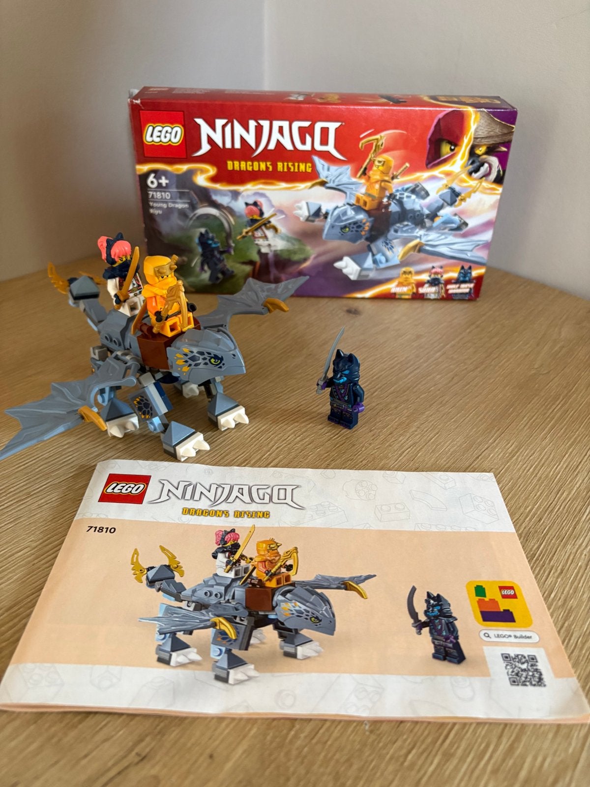 Lego Ninjago- Dragons Rising Young Dragon Riyu 71810