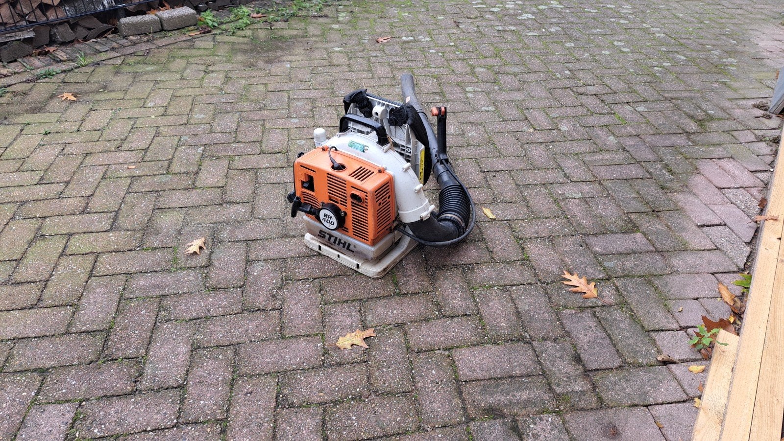 Stihl BR 400 bladblazer rug gedragen ouderwets degelijk., Tuin en Terras, Ophalen, Gebruikt, Ruggedragen, ????