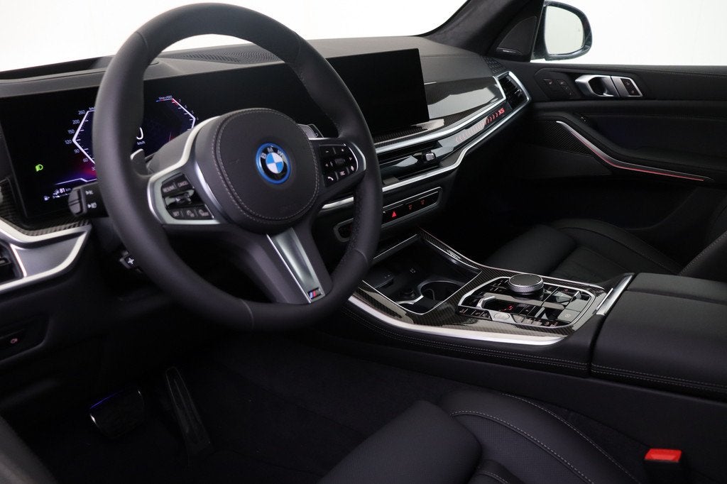 BMW X5 xDrive50e M Sport Automaat / Trekhaak / Panoramadak S, Auto's, Automaat, 2395 kg, Leder, Bedrijf