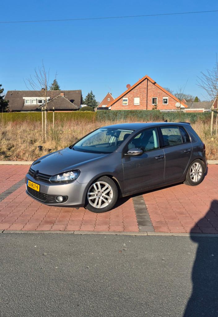 Goed onderhouden Volkswagen Golf 1.2 TSI origineel NL, Voorwielaandrijving, 4 cilinders, 610 kg, 49 €/maand