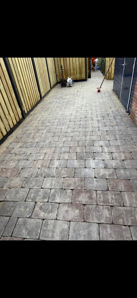 Gezocht / aangeboden stratenmaker hovenier heeft nog tijd, Ophalen, Gebruikt, Klinkers, 10 m² of meer