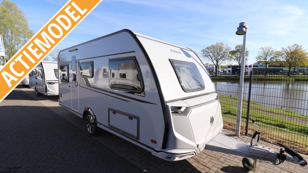 Knaus Sudwind Black Selection 460 EU E-Power Campovolo 236, Caravans en Kamperen, Schokbreker, Bedrijf, 5 tot 6 meter, Knaus