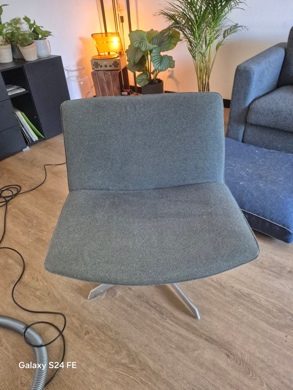Comfortabele grijze stoffen fauteuil - Zo goed als nieuw, Ophalen, Gebruikt, Stof, Eén