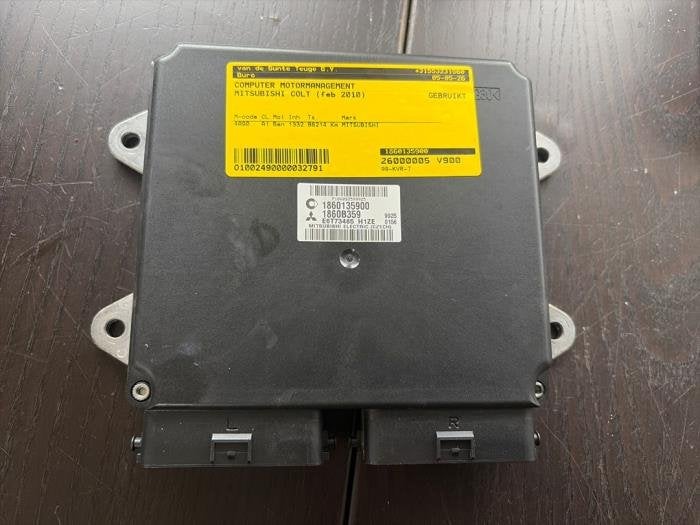 Computer Motormanagement van een Mitsubishi Colt, Gebruikt, -, -, Mitsubishi