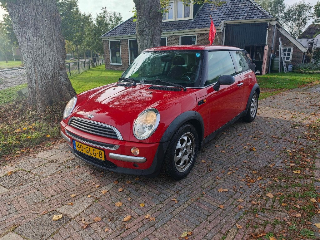 MINI One 1.6L ROOD – Nieuwe APK t/m 6 oktober 2027, Auto's, Voorwielaandrijving, 15 km/l, Zwart, 4 cilinders