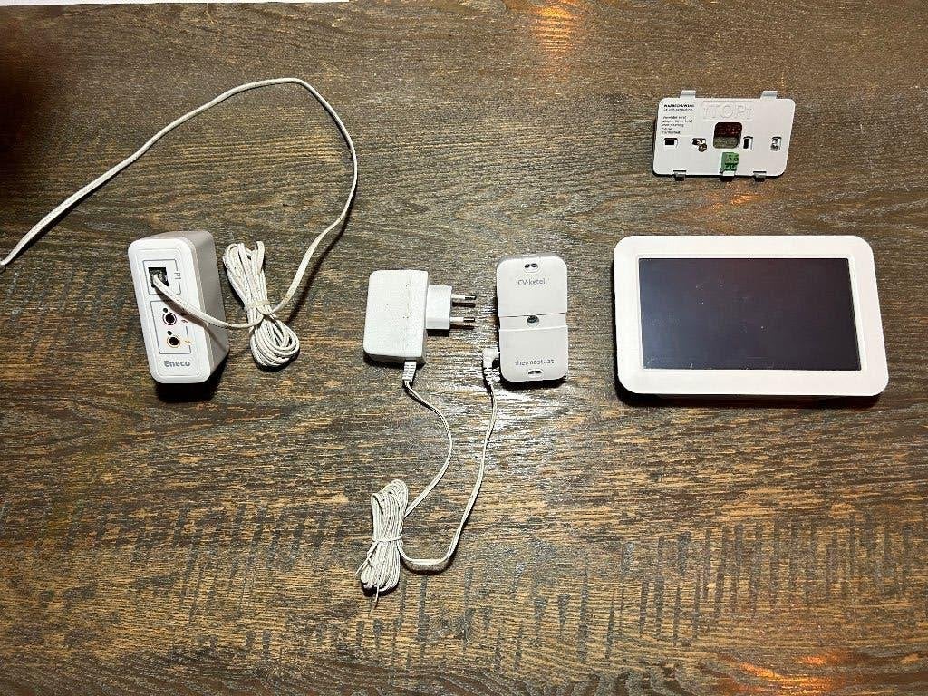 Complete Toon 1 set, Doe-het-zelf en Verbouw, Ophalen of Verzenden, Slimme thermostaat, Zo goed als nieuw