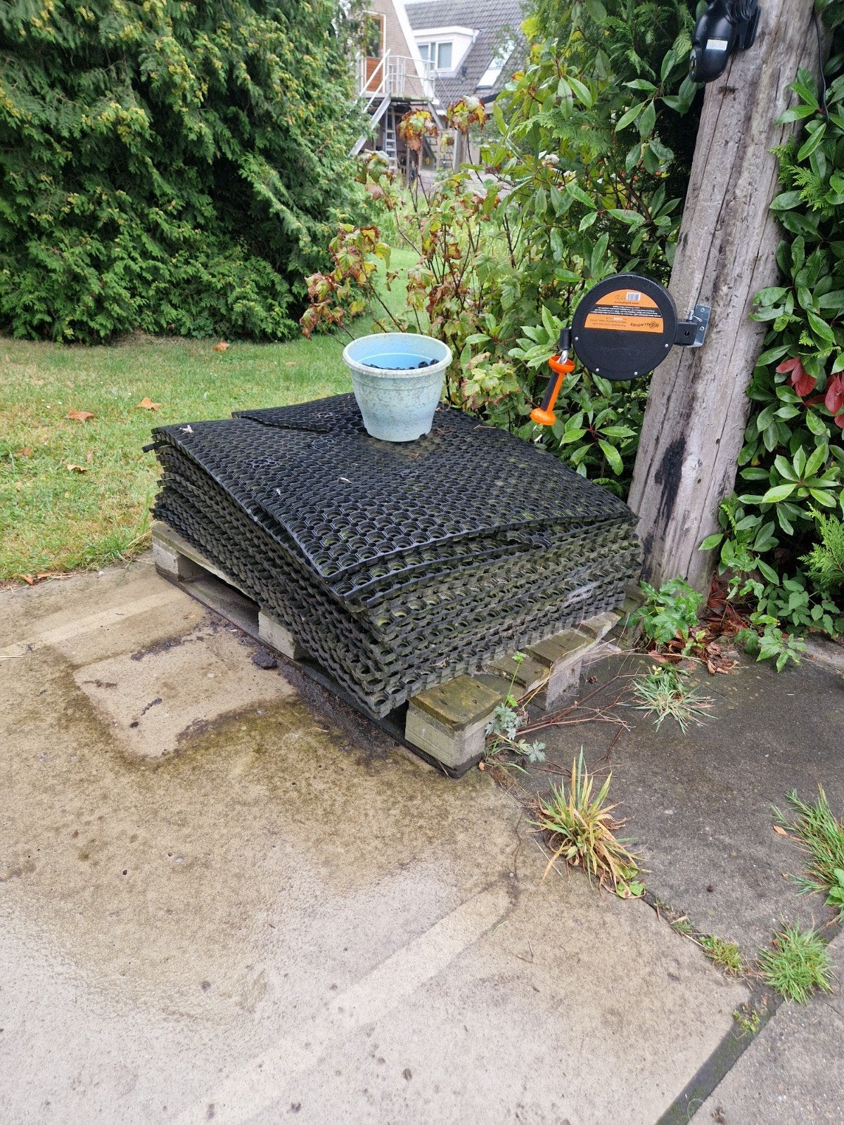 Stapelbare kunststof platen voor diverse toepassingen, Tuin en Terras, Ophalen, Gebruikt