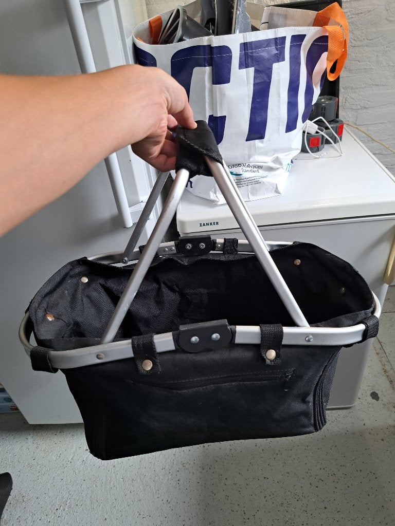 Winkelmandje/ boodschappenmandje, 30 cm of meer, Gebruikt, Zwart, Minder dan 40 cm