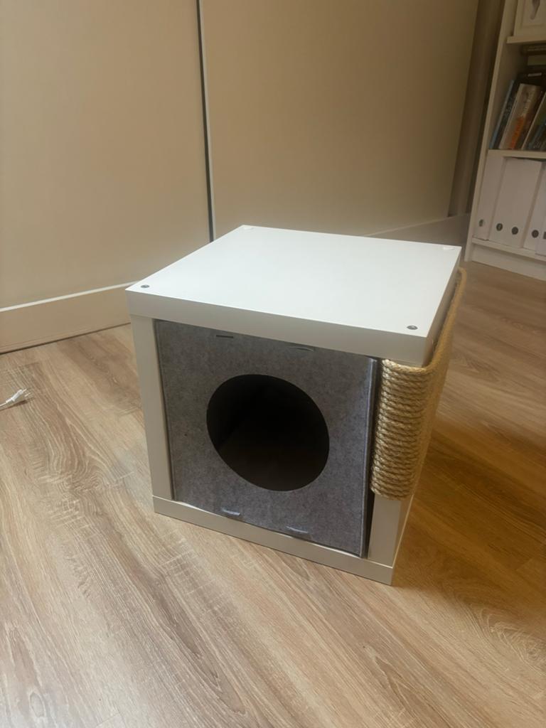 Kallax kast kattenhuisje, Dieren en Toebehoren, Ophalen of Verzenden, Zo goed als nieuw