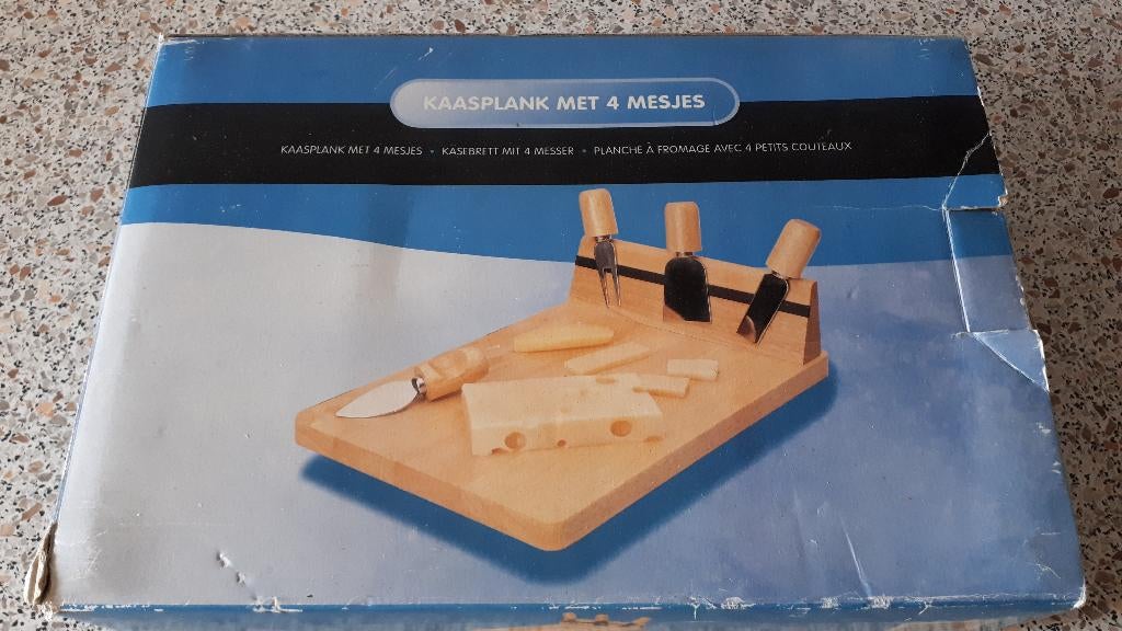 Kaasplank met 5 messen, Ophalen, Zo goed als nieuw