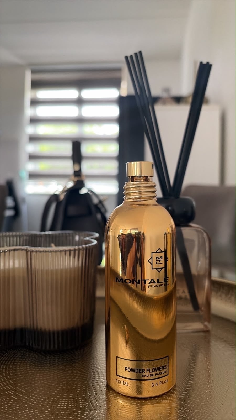Montale Powder Flowers Eau de Parfum 100ML, Sieraden, Tassen en Uiterlijk, Uiterlijk | Parfum, Ophalen of Verzenden, Zo goed als nieuw