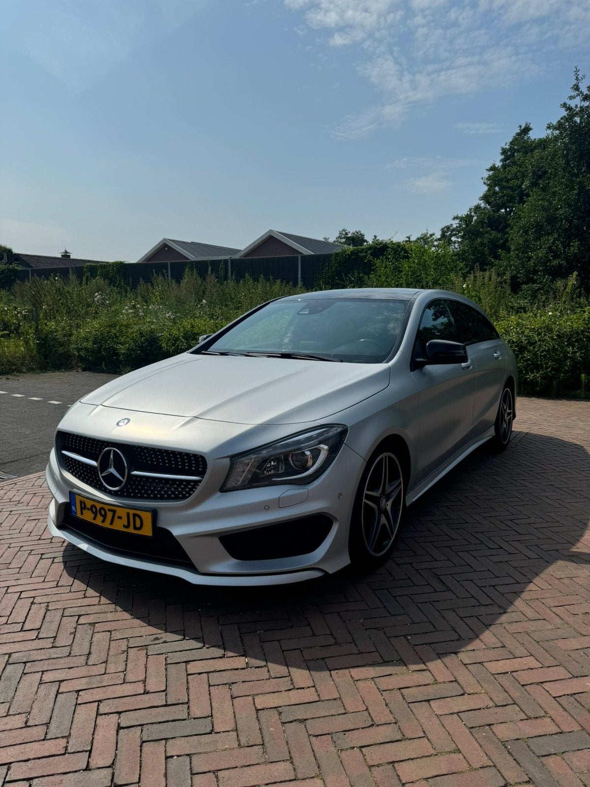 Mercedes-Benz CLA 1.6 Cla180 90KW Sh.br. 7G-DCT 2015 Grijs, CLA, 730 kg, Zwart, 4 cilinders
