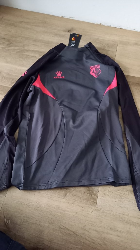 Watford FC Trainingsshirt 2023/2024 - Maat S, Maat S, Ophalen of Verzenden, Nieuw, Shirt