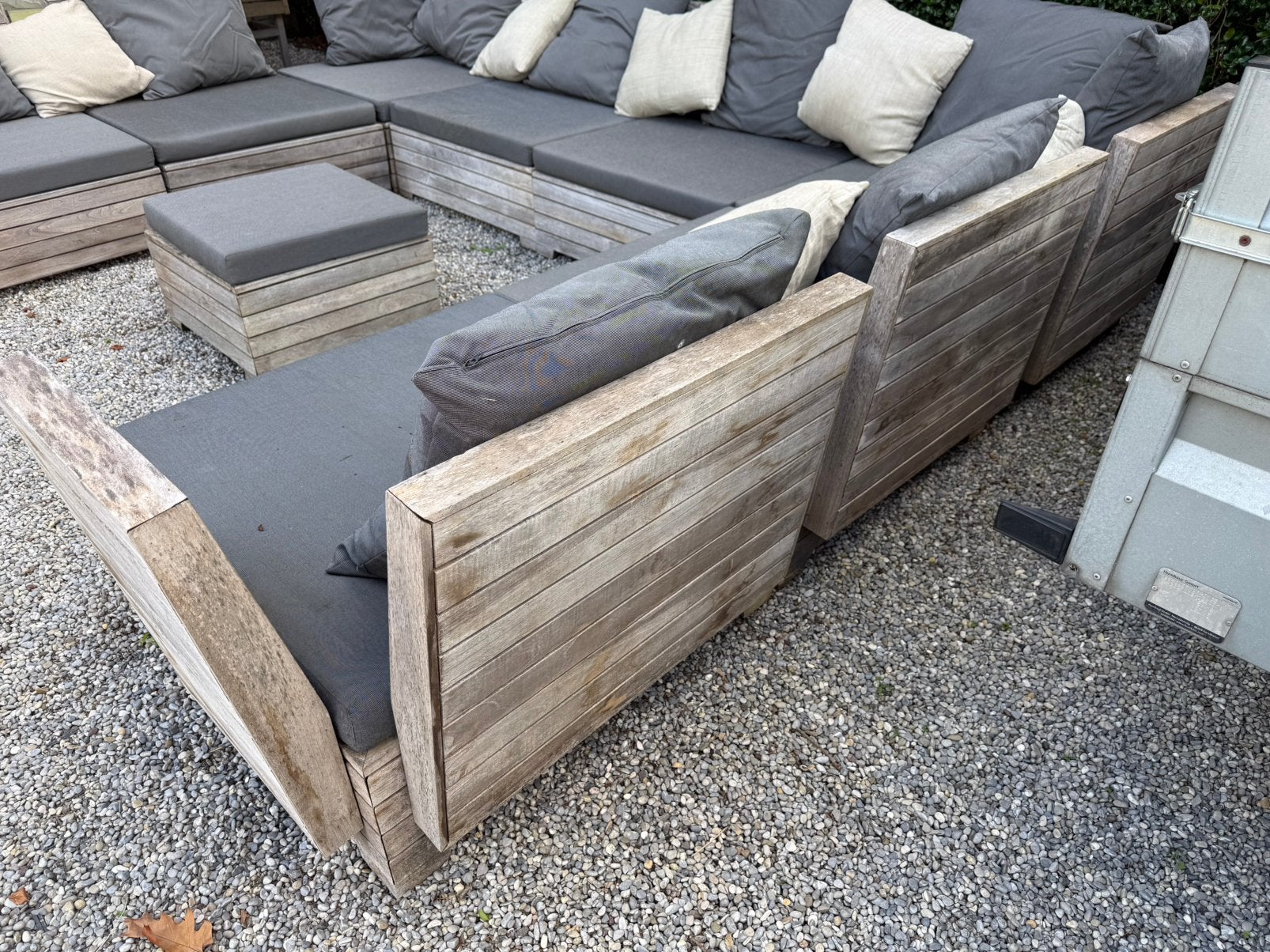 Foto 10 van Grote 12-delige houten loungeset – inclusief kussens