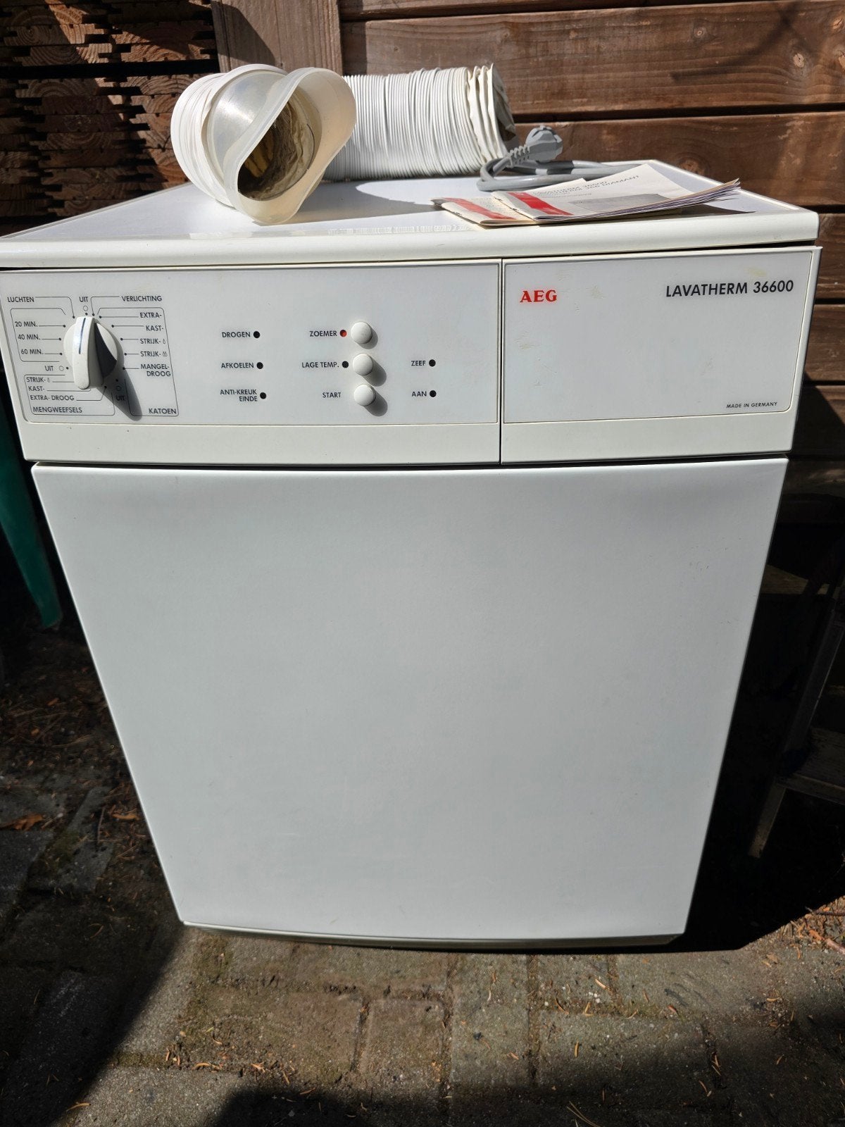 AEG Lavatherm 36600 Luchtafvoer Wasdroger, 6 tot 8 kg, Gebruikt, Luchtafvoer, Ophalen of Verzenden