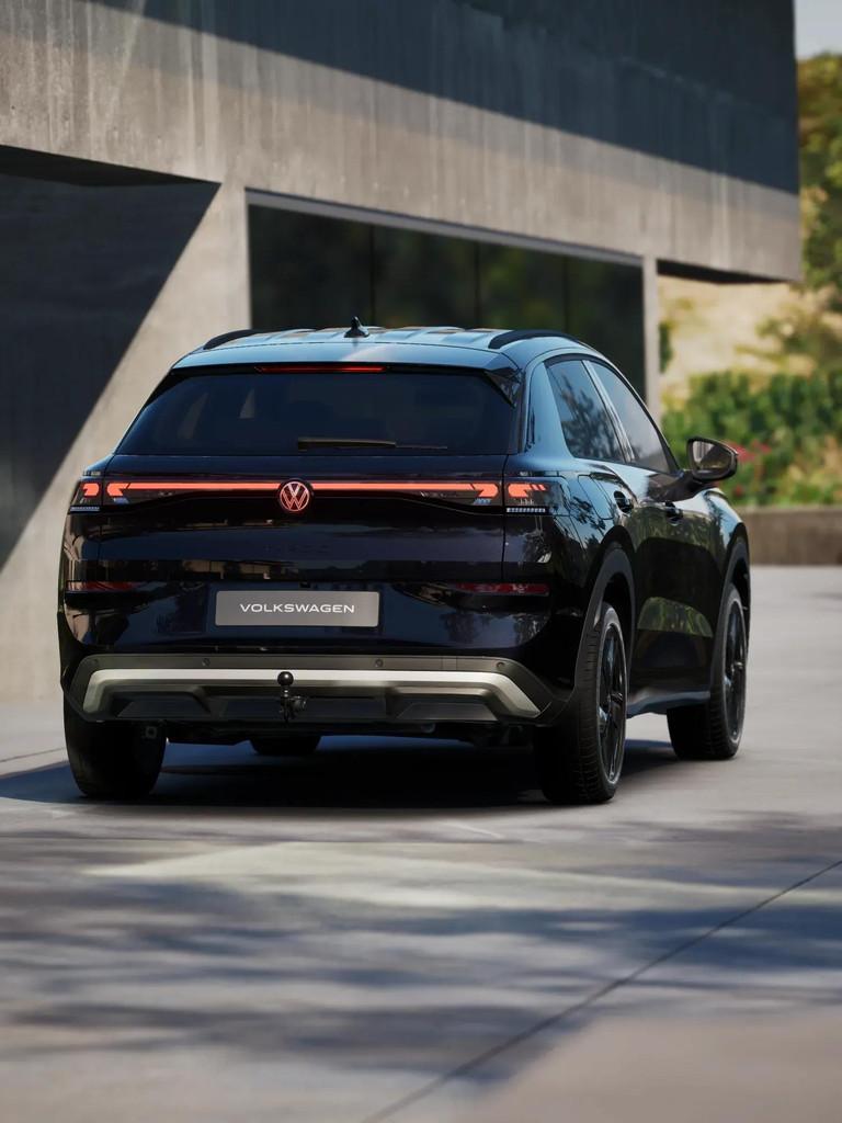 Volkswagen T-Roc 1.5 eTsi 115pk DSG Style First Edition | Tr, Auto's, 12 maanden, 1498 cc, 4 cilinders, 116 pk