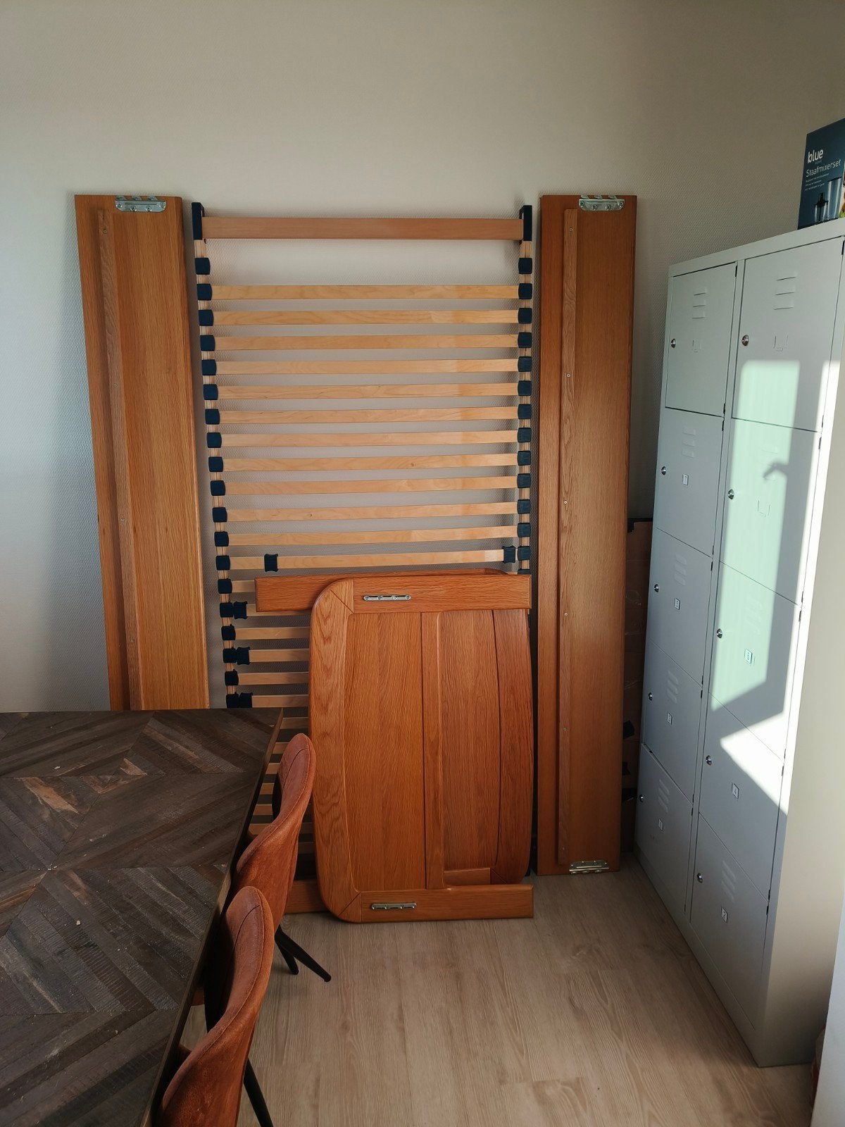 Bed 200x90 met mattras gratis bij