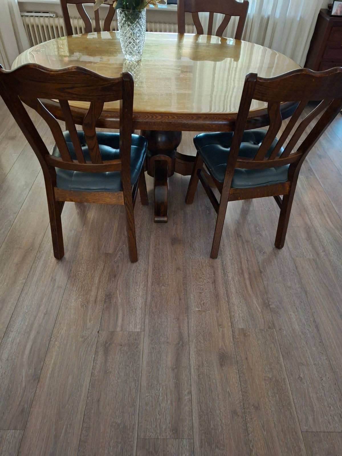Eikenhouten eettafel met 4 stoelen, Huis en Inrichting, Tafels | Eettafels, Ovaal, Gebruikt, Eikenhout, Ophalen of Verzenden