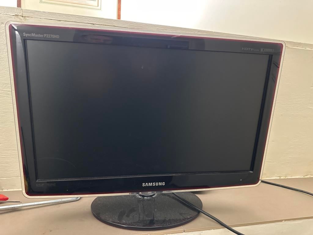 Samsung SyncMaster P2270HD Monitor/TV - Full HD, Ophalen, Full HD, Ingebouwde speakers, 60 Hz of minder