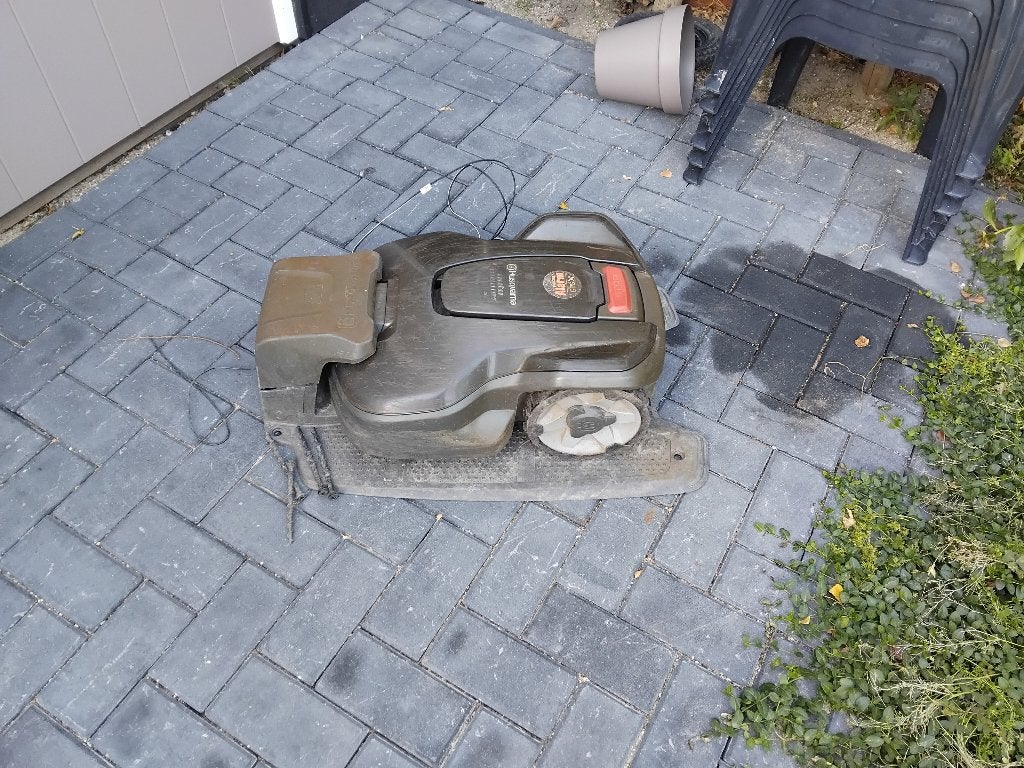 Robotmaaier, Tuin en Terras, Ophalen, Gebruikt, Bestuurbaar via app, Meer dan 25 cm