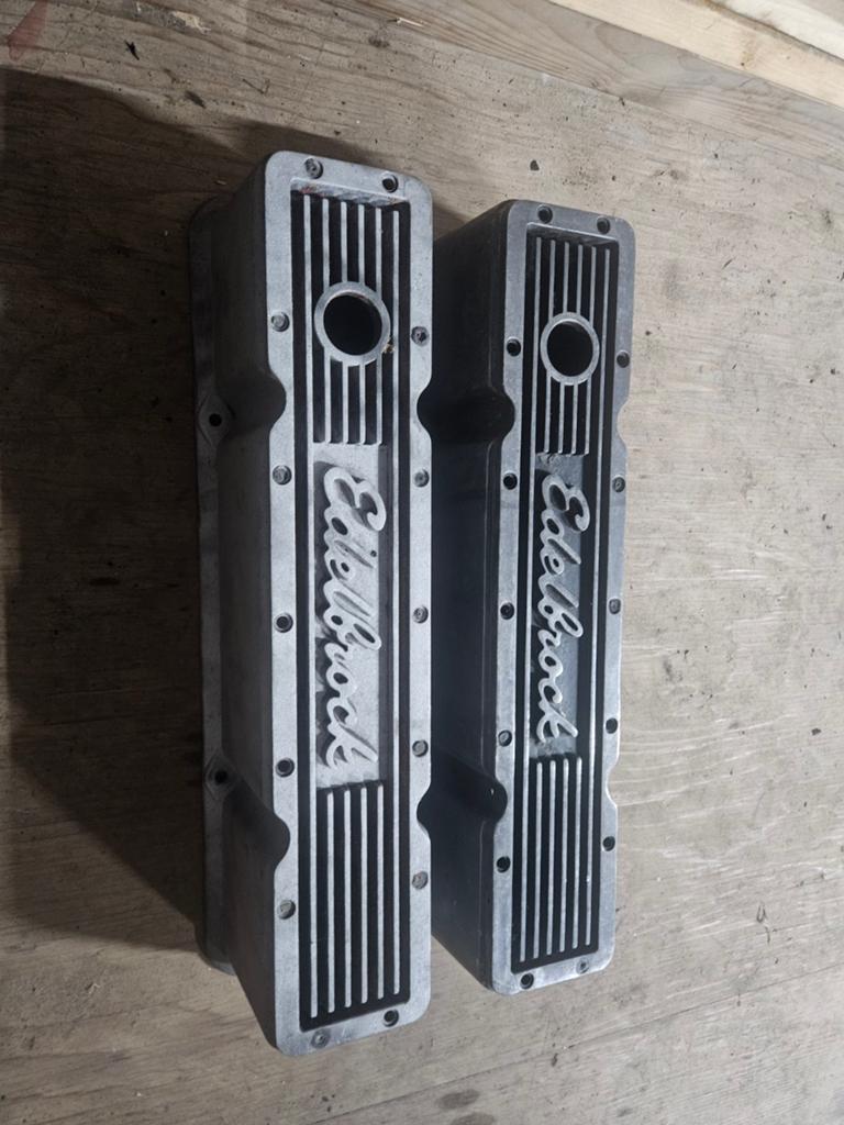 Edelbrock Hoge Klepdeksels voor Chevy 350 V8, Auto-onderdelen, Motor en Toebehoren, Ophalen of Verzenden, Gebruikt, Chevrolet