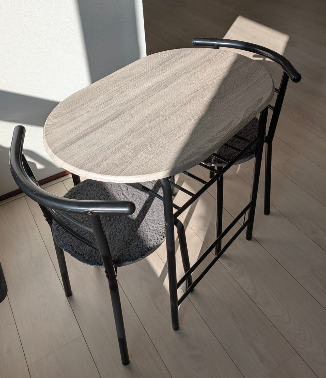 Bar tafel met 2 inschuifbare krukken, Ophalen, Zo goed als nieuw