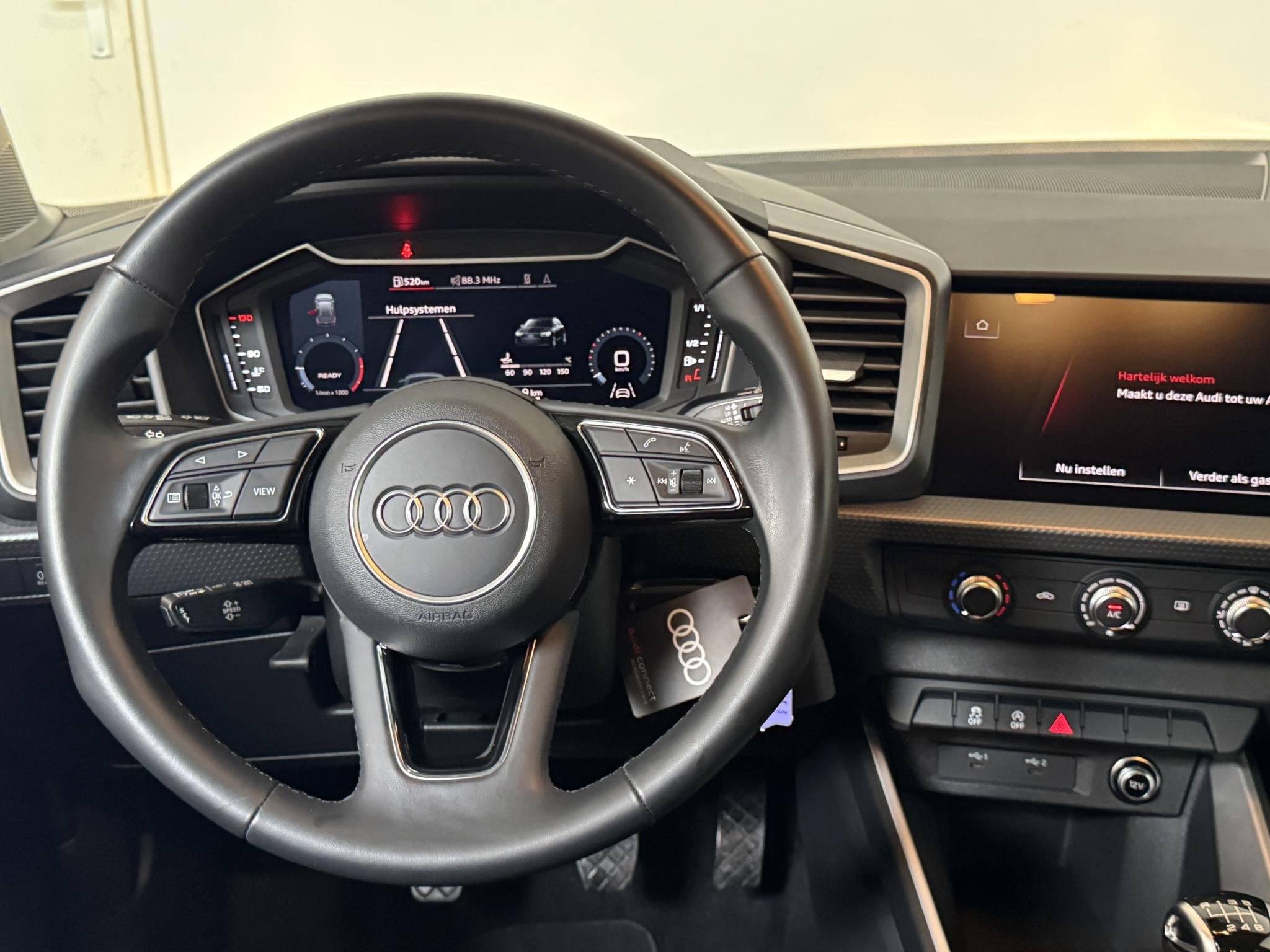 Audi A1 Sportback 30 TFSI 110pk Pro Line Navigatie MMi plus, Auto's, Audi, Voorwielaandrijving, Stof, Euro 6, Origineel Nederlands