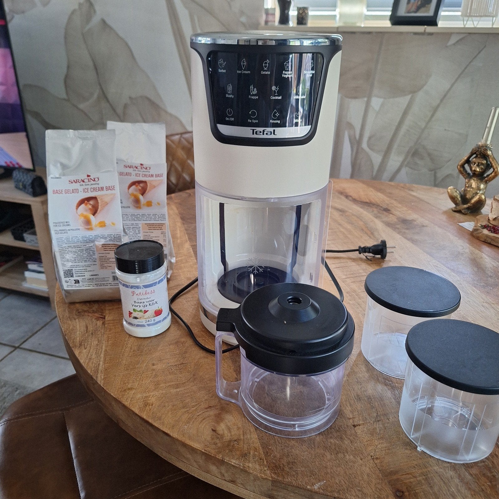 Tefal IJsmachine met extra bekers en ijsmixen, Ophalen of Verzenden, Zo goed als nieuw, Zelfvriezend