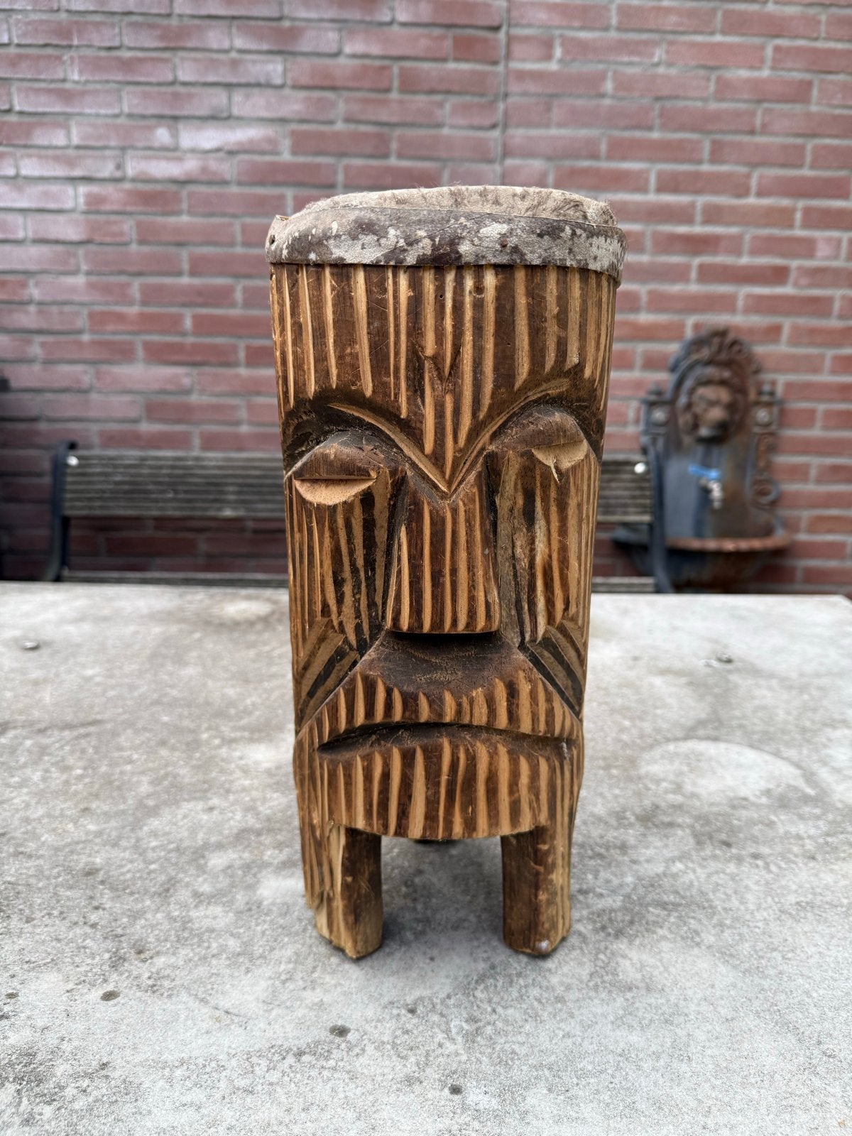 Unieke handgesneden houten Tiki totempaal, Antiek en Kunst, Ophalen, Overige onderwerpen, Handgemaakt, 20 - 50 cm