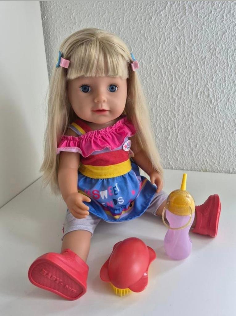 Baby Born Soft Touch Zusje Grote zus Babyborn.

Als Nieuw, Kinderen en Baby's, Speelgoed | Poppen, Ophalen of Verzenden, Zo goed als nieuw