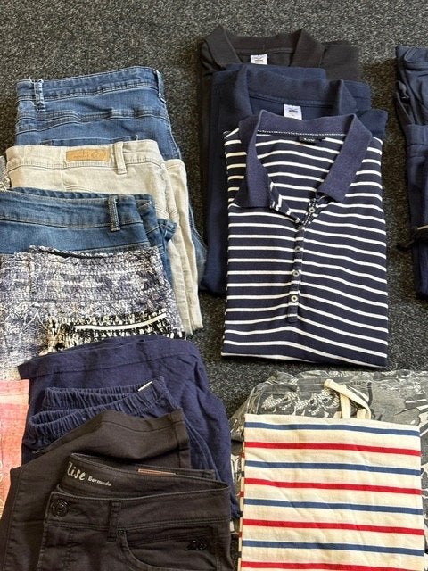 Dames kledingpakket, Ophalen, Gedragen, Maat 42/44 (L)