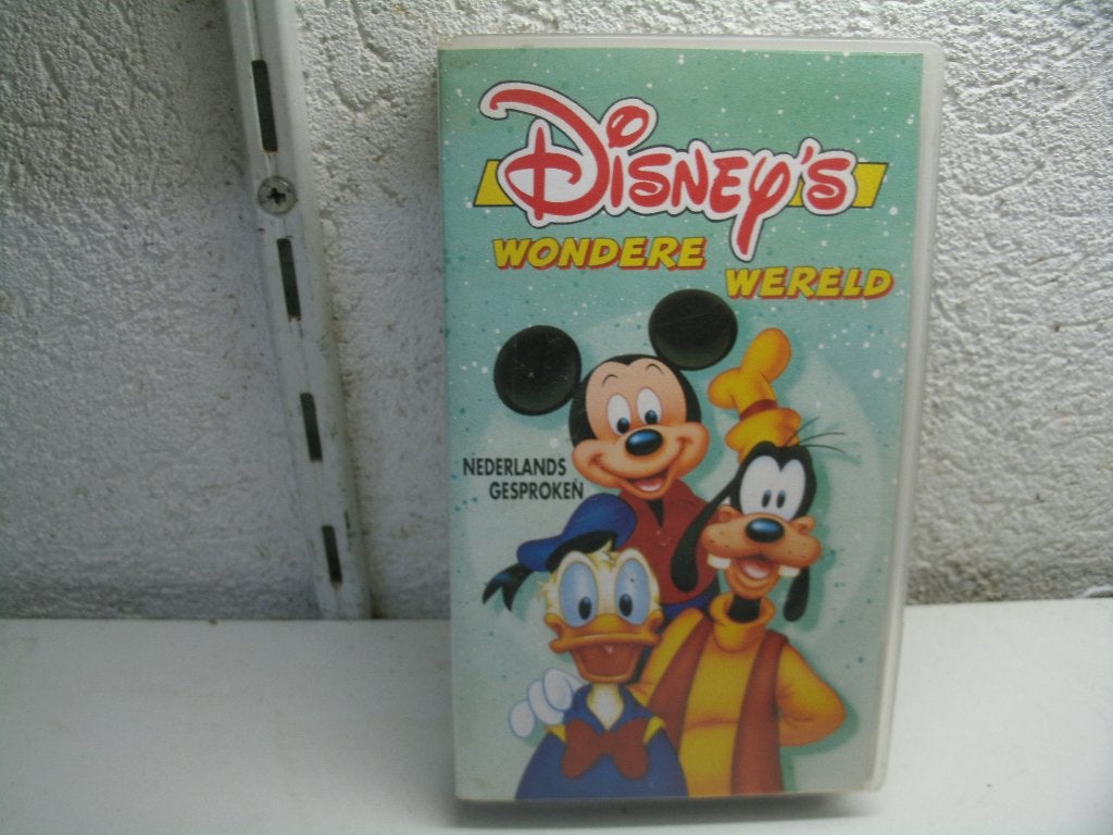 vhs 83a disney's wondere wereld, Cd's en Dvd's, VHS | Kinderen en Jeugd, Alle leeftijden, Ophalen of Verzenden, Zo goed als nieuw