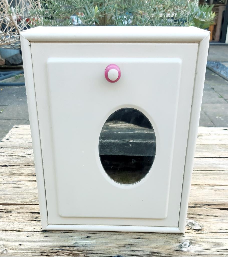 Vintage medicijn kastje met spiegel wit, Huis en Inrichting, Badkamer | Badkamermeubels, Minder dan 50 cm, Ophalen of Verzenden