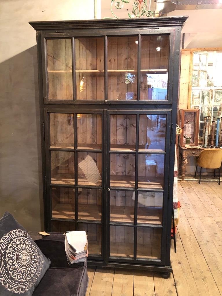 Vintage kast met Hongaarse ramen - Gekocht bij De Weldaad, Antiek en Kunst, Antiek | Meubels | Kasten, Ophalen