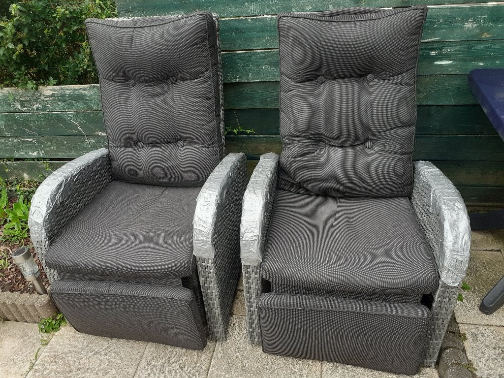 2  dikke tuinstoel kussens, Ophalen, Zo goed als nieuw, Overige materialen