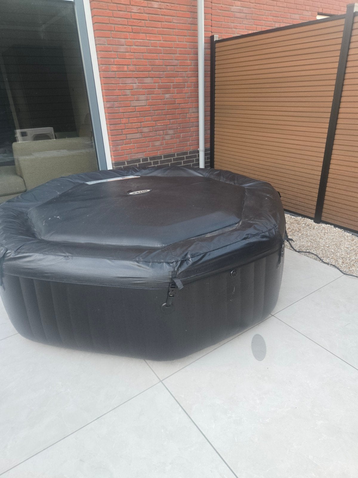 Intex Pure Spa 6 persoons, Tuin en Terras, Ophalen, Zo goed als nieuw