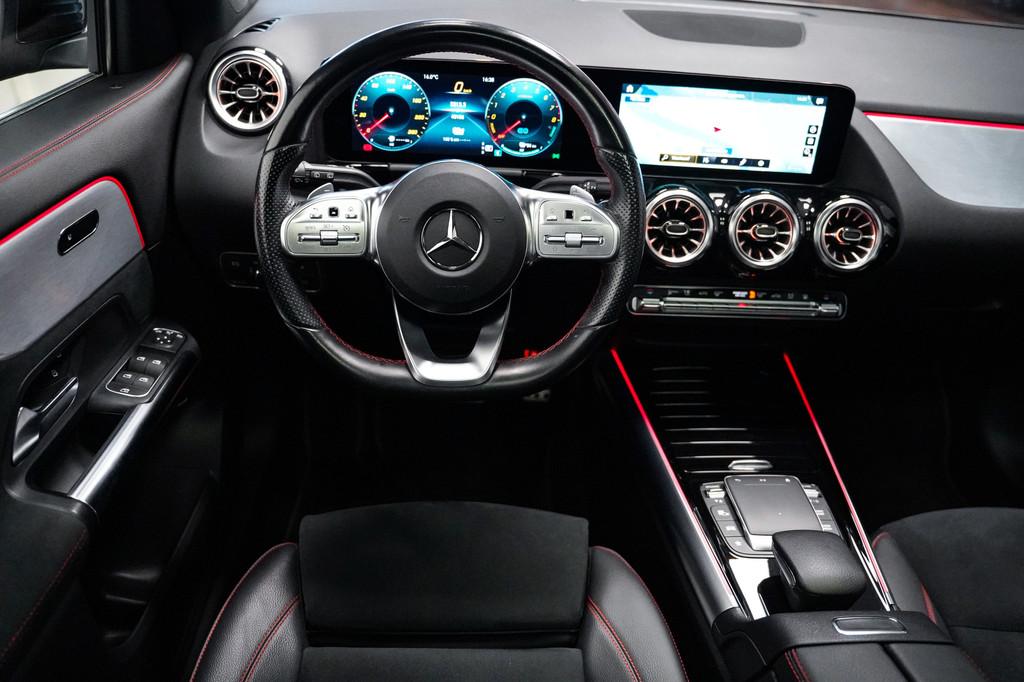 Mercedes-Benz GLA 250 e AMG|Pano dak|20 inch|Camera|Carplay, 77 km/l, Gebruikt, Zwart, Zwart