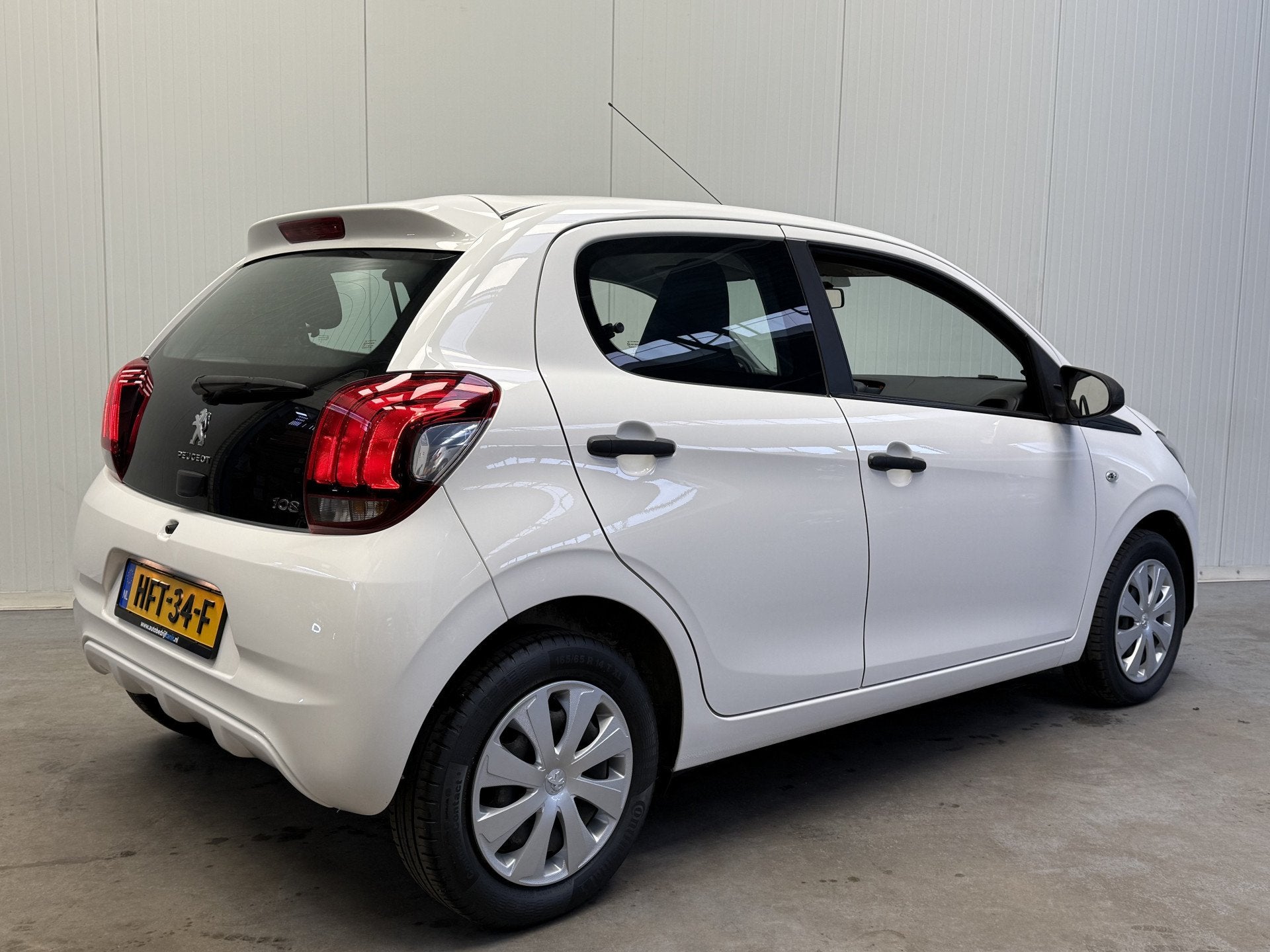 Peugeot 108 1.0 e-VTi Active AIRCO-ELECTR.PAKKET-LED-5DRS, Auto's, Peugeot, Voorwielaandrijving, Stof, Gebruikt, Euro 6