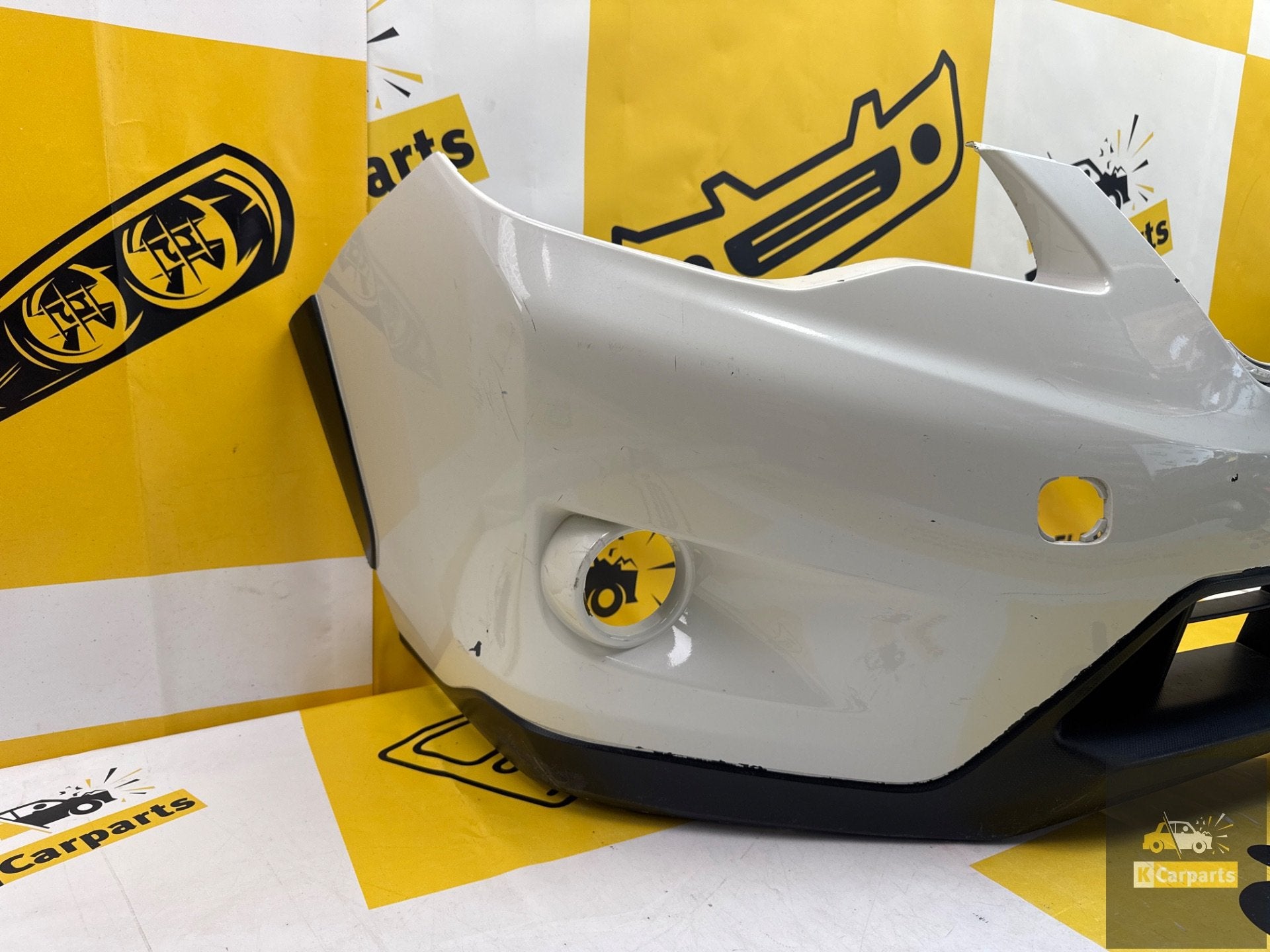 Subaru 57704FJ011 VoorBumper Face Front XUx, Subaru, Info@subaru.co.jp, Gebruikt, Voor