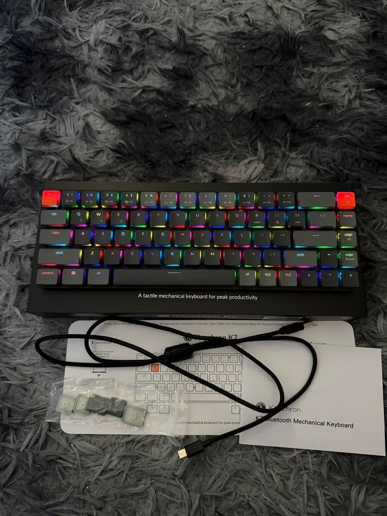 Keychron K7 Ultra Slim Keyboard, Ophalen of Verzenden, Zo goed als nieuw, 61 toetsen, Overige merken