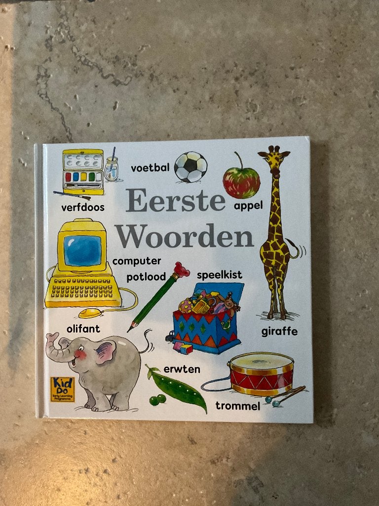 Eerste woorden, Ophalen of Verzenden, Zo goed als nieuw