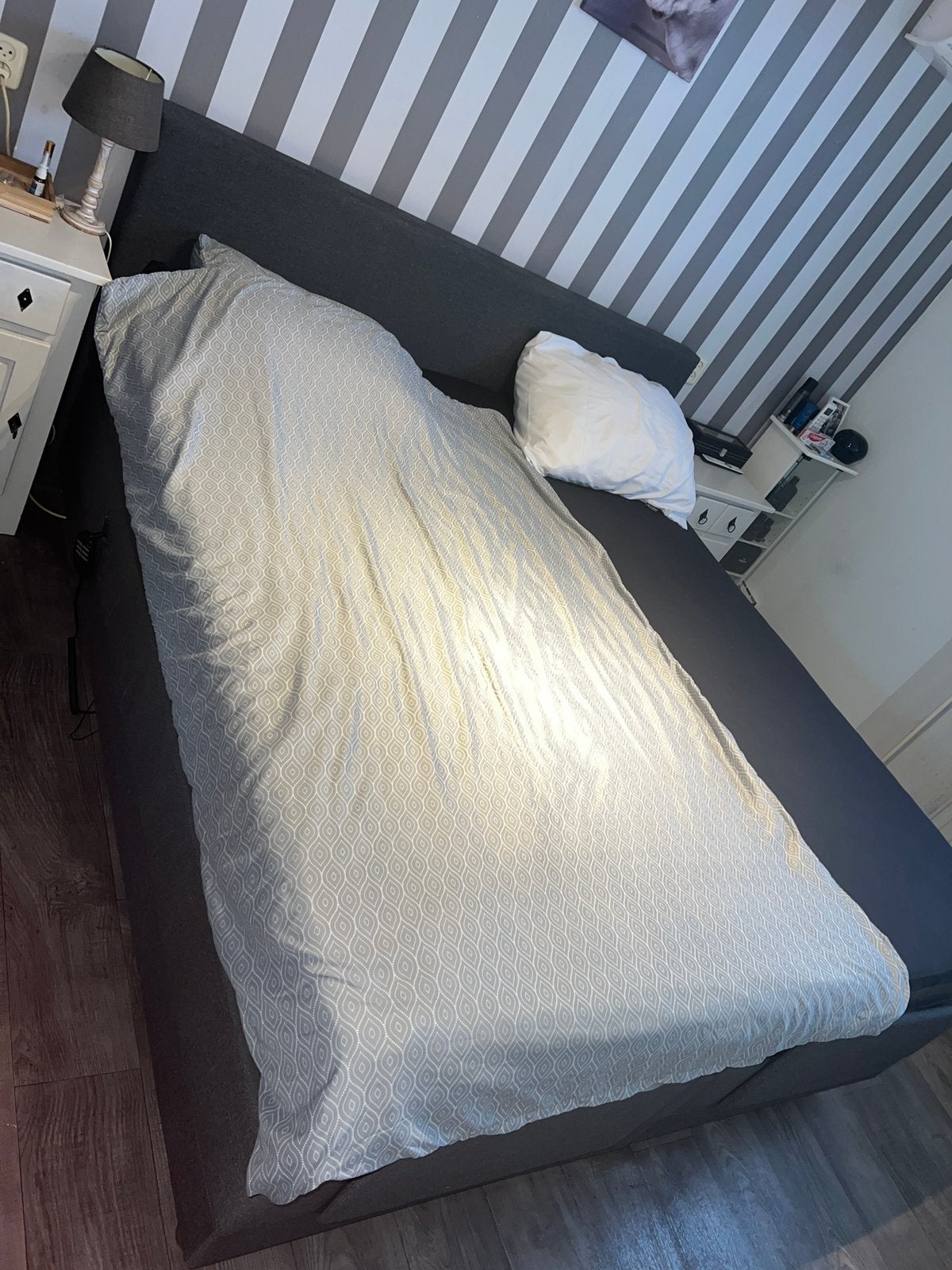Elektrische boxspring 180x200, Ophalen, Gebruikt, Zwart, Tweepersoons