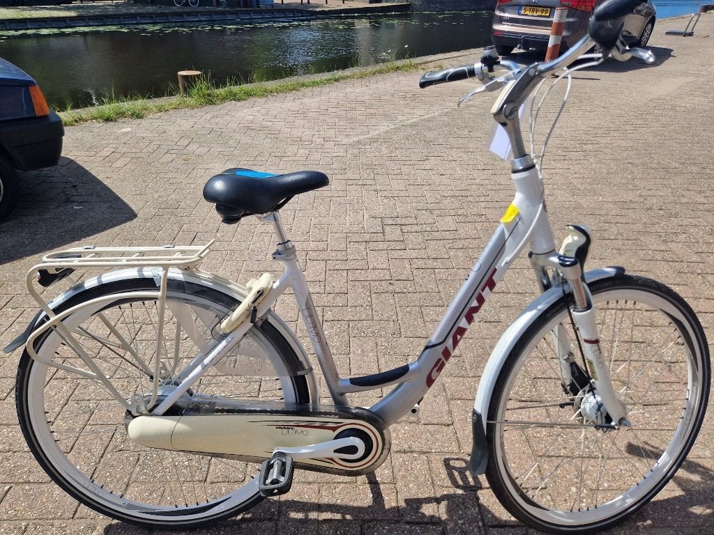 Bekende merken damesfietsen 26 en 28 inch, Ophalen, Zo goed als nieuw, Overige merken
