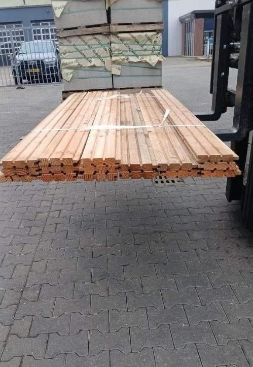Restpartij 16 planken Douglas dubbelzijdig triple profiel, Ophalen, Nieuw, 250 cm of meer, Planken