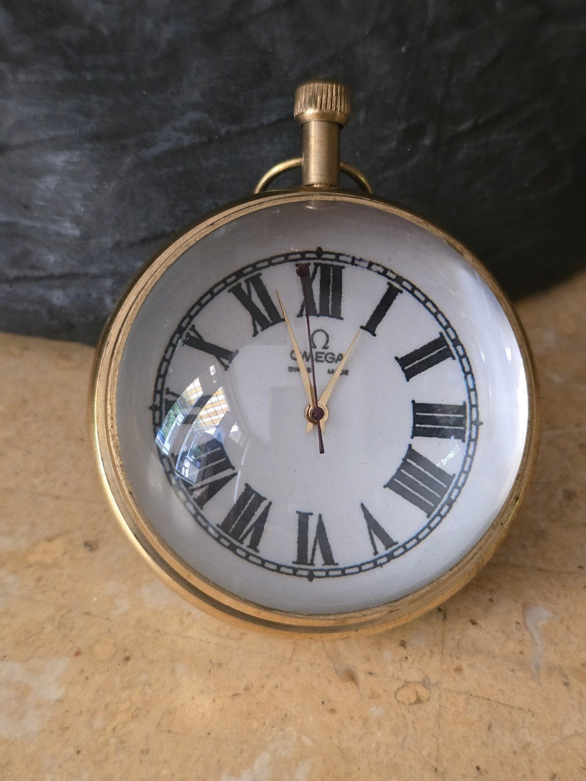 Antieke Omega - Bolvormig Messing & Glas, Ophalen of Verzenden